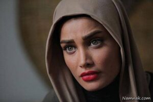آخوندتبار 300x200 - تینا آخوندتبار و قهرمانی بوکس جهان 2023